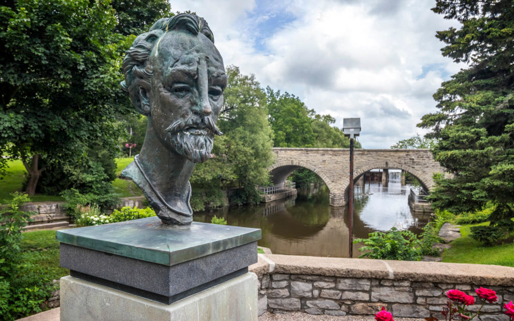 Shakespeare Head Sculpture in Stratford's Shakespearean Gardens