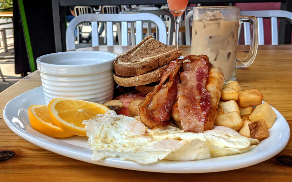 10+ Delightful Napanee Restaurants To Dine At When Exploring the Bay of Quinte