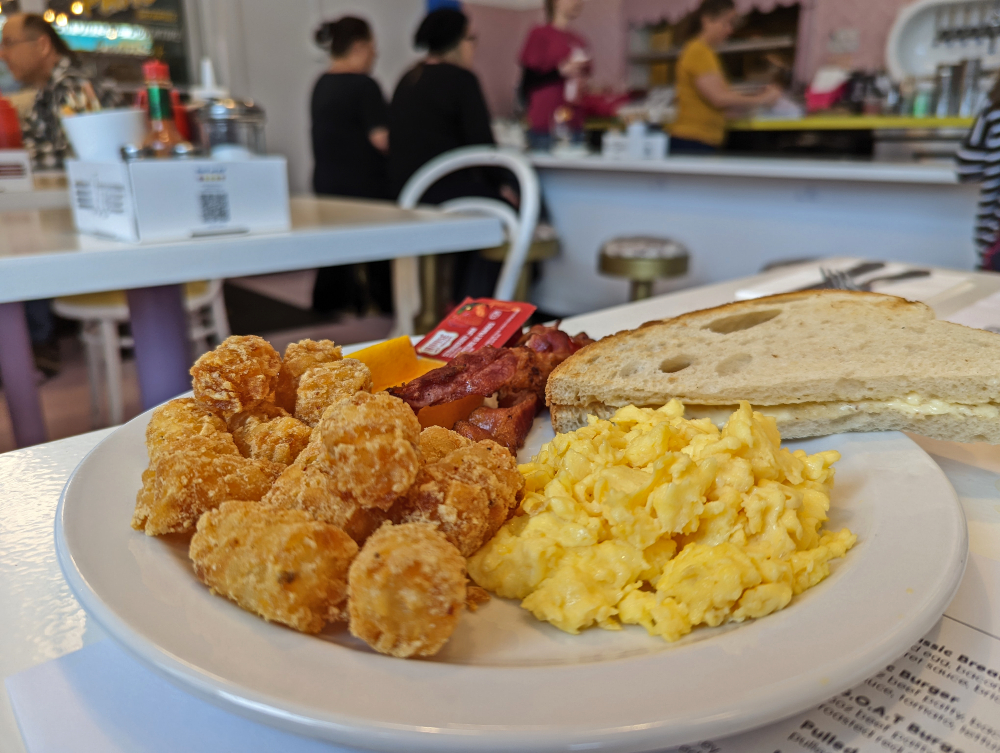 breakfast in Picton at the Vic Social